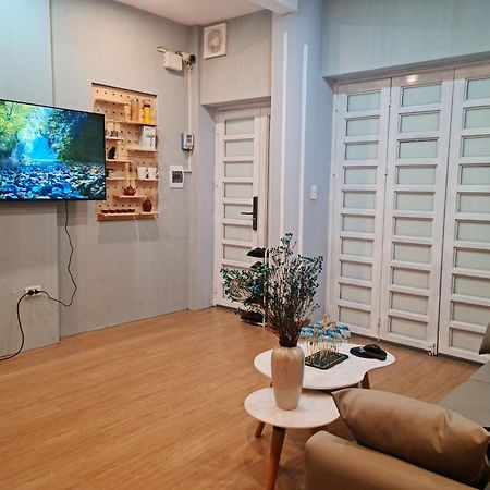 Goc Nho Ha Noi Homestay ハノイ市 エクステリア 写真